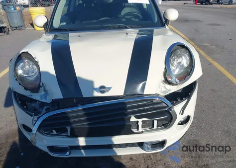 2015 Mini Hardtop Cooper z USA, uszkodzony, nr VIN WMWXM5C58F3A56864